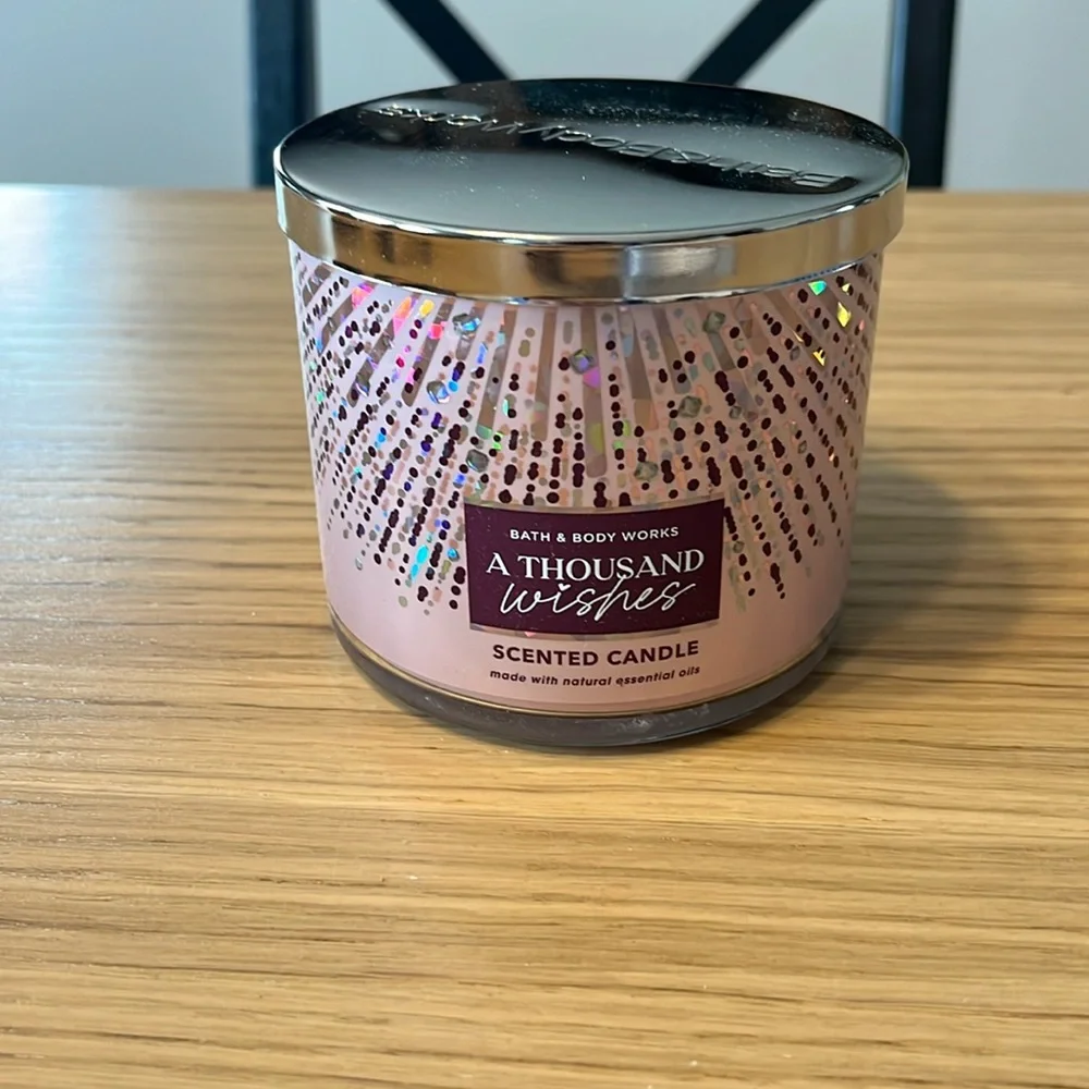 Bath & Body Works 3 Wick Candle. A Thousand Wishes.